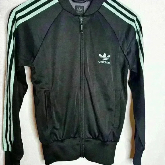 Adidas Women’s  Zip up track jacket XS - Picture 8 of 8